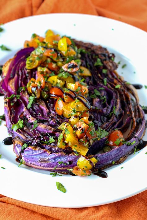 Red Caggabe Salad, Recipes With Red Cabbage, Cabbage Aesthetic, Red Cabbage Benefits, Cabbage Salads, Roasted Red Cabbage, Pickled Red Cabbage, Red Cabbage Recipes, Red Onion Recipes