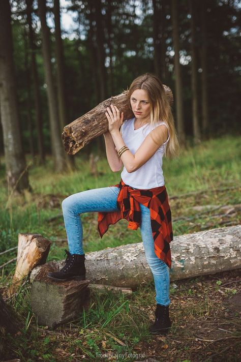 Girlfriend of lumberjack :)  #lumberjack #lumberman #lumbergirl #lumbergirl #forest #woods #check #shirt #girl Lumberjack Outfit, Lumberjack Costume, Wendy Corduroy, Lumberjack Style, Lumberjack Party, Long Shot, Shirt Girl, Pretty Style, Lumberjack