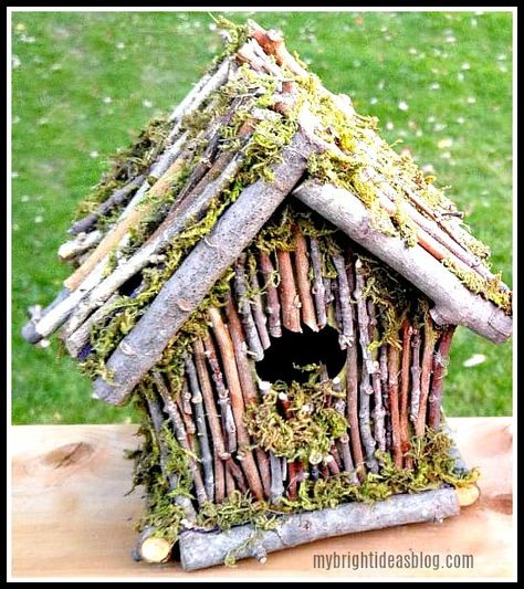 Want a Rustic Garden? Make a Beautiful Bird House with Twigs and Moss. Inexpensive, easy natural craft project. mybrightideasblog.com Garden Diy Decoration Ideas, Twig Crafts, Tree Fairy, Homemade Bird Houses, Bird Houses Ideas Diy, Beautiful Birdhouses, Birdhouses Rustic, Bird House Feeder, Rustic Birdhouse