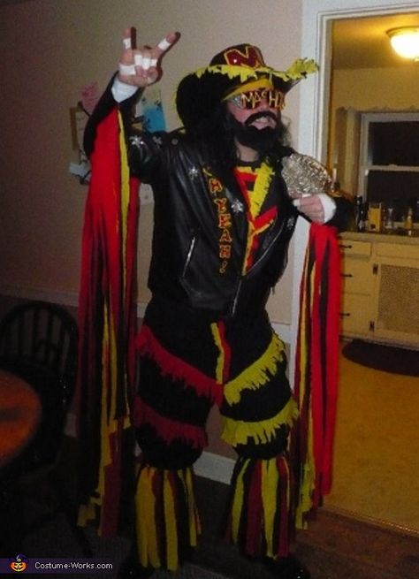 Macho Man Randy Savage Costume, Randy Savage Costume, Modest Halloween Costumes, Halloween People, Pirate Makeup, Halloween Costumes Women Scary, Diy Group Halloween Costumes, Halloween Costumes Women Creative, Female Pirate