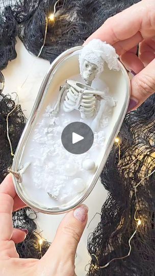 Skeleton Bathtub, Skeleton In Bathtub, Skeleton Garland, Time Candle, Dollar Store Candles, Candle Diy, Bathtub Decor, White Candle, Candle Craft