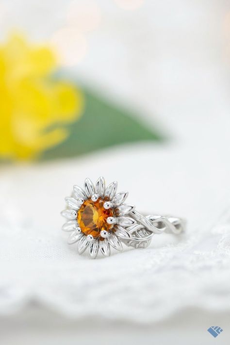 Sunflower Inspired Engagement Ring, Wedding Crystal Ring With Citrine Center Stone, Sunflower Rings Engagement, Citrine Engagement Rings, Yellow Citrine Engagement Silver Ring Sunflower, Sunflower Wedding Ring, Sunflower Rings, Sunflower Engagement Ring, Citrine Stone Setting Ring Gift