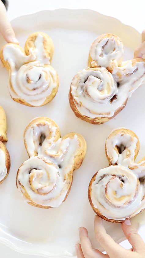 Easter Cinnamon Rolls, Bunny Cinnamon Rolls, Homecoming Dinner, Farm Festival, Themed Cafes, Baking Ideas, Cinnamon Roll, Cinnamon Rolls, Follow For More