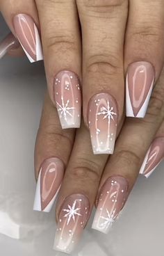 Gliterry Nails Design French Tip, Christian Christmas Nails Designs, French Winter Nail Designs, Nail Inspo Acrylic Christmas, Ballerina Christmas Nails, Ballerina Nails Christmas, Christmas Ballerina Nails, Nails December Winter, Winter Nails Ballerina