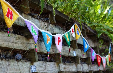 Crochet Happy Birthday Garland, Crochet Happy Birthday Banner, Crochet Happy Birthday, Crochet Garlands, Birthday Decors, Crochet Birthday, Crochet Bunting, Happy Birthday Bunting, Crochet Garland