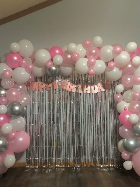 Pink Purple White Birthday Party, Pink And Grey Decorations Parties, Pink Bling Birthday Party, Pink And Grey Birthday Party Ideas, Light Pink And White Birthday Decor, Birthday Colors Ideas, White And Pink Birthday Party Decoration, Pink And Silver Themed Birthday Party, 18th Birthday Party Ideas Decoration Pink