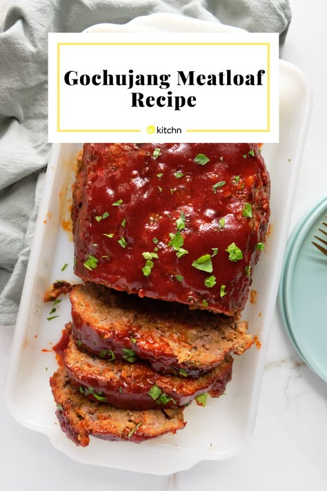 Mixing in gochujang (Korean fermented red pepper paste) gives this meatloaf so much flavor and the right amount of heat. Gojuchang Meatloaf, Korean Meatloaf With Gochujang Glaze, Asian Meatloaf Recipes, Japanese Meatloaf, Gochujang Meatloaf, Korean Meatloaf, Asian Meatloaf, Keto Recipes With Ground Beef, Bbq Meatloaf