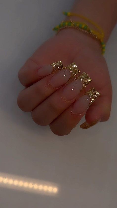 Golden Nails, Gold Nail Designs, Gold Glitter Nails, Winter Nails Acrylic, Sweater Nails, Gold Nail, Classy Acrylic Nails, Long Acrylic Nails Coffin, Nail Designs Glitter