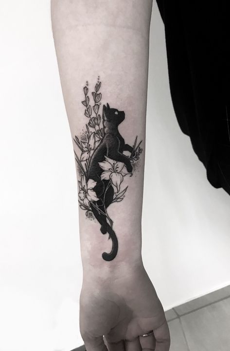 Nazarene Tattoo, Black Nazarene, Cat Outline Tattoo, Krishna Tattoo, Black Cat Tattoos, More Tattoo, Cat Tattoo Designs, Flowers Tattoo, Cat Flowers