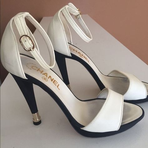 Chanel Stilettos, Chanel Heels, Shoes Chanel, Dr Shoes, Heels White, Girly Shoes, Aesthetic Shoes, White Heels, Womens Shoes High Heels