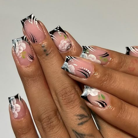 ❀ ✧･ﾟLicensed Raleigh Nail Artist 🎀🍒❀ ✧･ﾟ (@thatbitchdohernails) • Instagram photos and videos Nail Art For Girls, Fake Nails White, Nagel Tips, Nail Forms, Nail Length, Stick On Nails, Nail Art Hacks, Square Nails, Nail Accessories