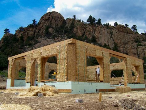 Strawbale House, Mountain Mansion, Straw Bale Building, Earth Houses, Straw Bale Construction, Cob Building, Earth House, Straw Bale House, Earthship Home