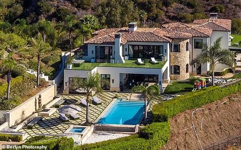 Kylie Jenner paying $450K a month to rent Malibu manor Yolanda Hadid lived in with ex David Foster | Daily Mail Online Glass Door Fridge, Foster House, Malibu House, Rooftop Gardens, Pool Shade, Yolanda Hadid, Metal Sink, David Foster, Malibu Home