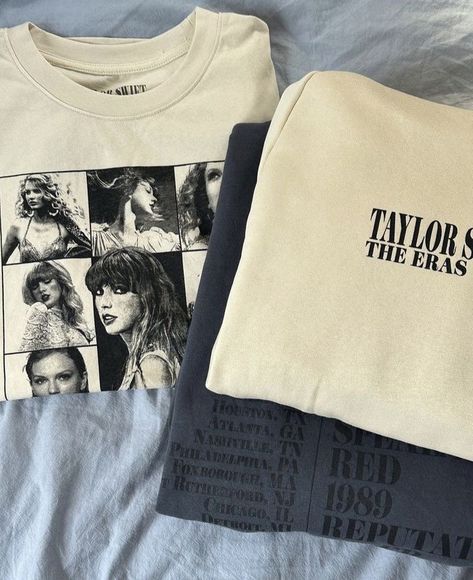 Taylor Swift Merch Aesthetic, 13 Taylor Swift, Taylor Swift Me, Aesthetic Personality, Eras Tour Merch, Taylor Core, Estilo Taylor Swift, Taylor Swift Outfits, Tour Merch