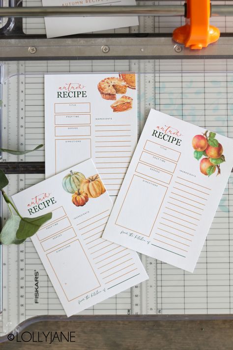 Fall theme printable recipe cards, just print and fill out for all of your autumn desserts and delicious foods! #freeprintable #fallprints #fallprintable #recipecards #recipecard #freerecipecard Diy Recipe Cards Free Printable, Fall Recipe Cards Printable Free, Free Recipe Printables, Recipe Journal Ideas Free Printable, Canva Recipe Template, Recipe Design Layout, Cute Recipe Cards, Recipe Templates Free, Printable Recipe Page