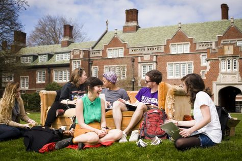 Reed College, College Website, Life After College, Environmental Studies, History Literature, College Aesthetic, Graduate Degree, Middle Schoolers, Student Organization