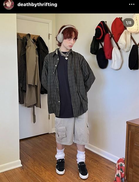 Losercore Outfits Male, Shorts And Flannel Outfit, Cargo Shorts Outfit, Summer Grunge Outfits, Grunge Outfits Men, Grunge Shorts, Flannel Outfit, Fit Board, Masc Fashion