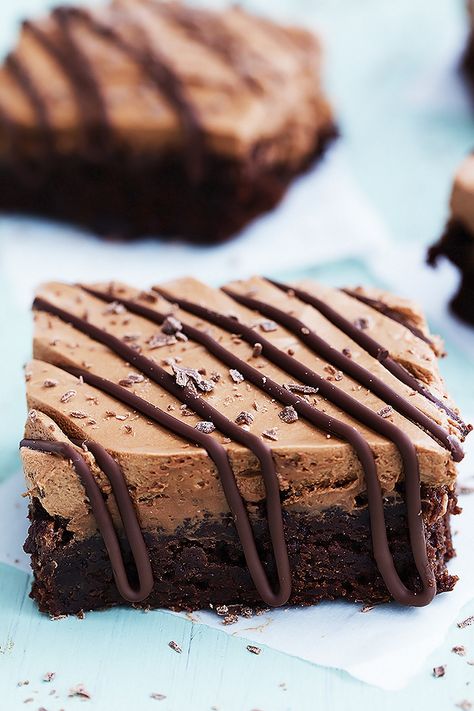 Chocolate Mousse Brownies, Mousse Brownies, Decadent Brownies, Mousse Desserts, Chewy Brownies, Mousse Dessert, Sweet Recipe, Gift Shops, Mousse Recipes