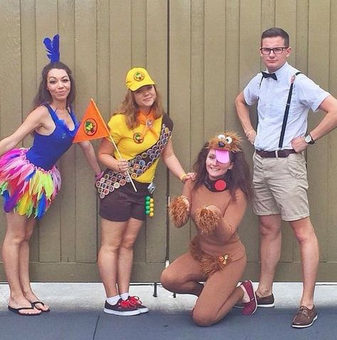 Disfraz Up, Disney Group Costumes, Fruit Halloween Costumes, Diy Halloween Costumes For Girls, Halloween Group Costumes, Diy Group Halloween Costumes, Best Group Halloween Costumes, Unicorn Halloween Costume, Up Halloween Costumes