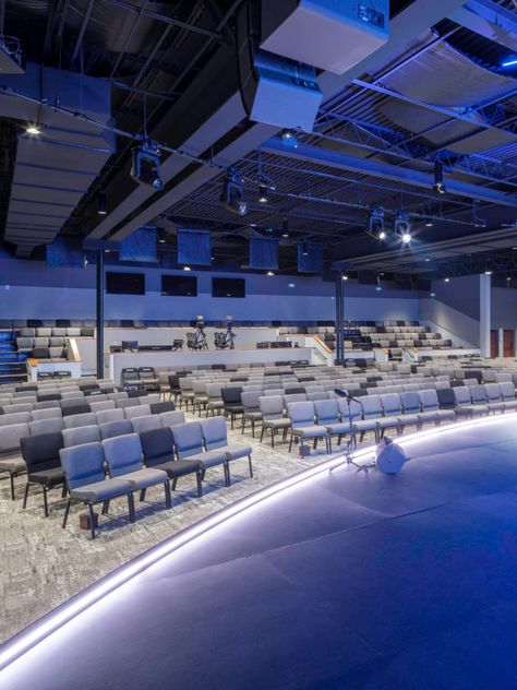 Multiply Church - Concord Campus designed by Equip Studio. Primary Worship Interior Photo. Worship Center Design Ideas, Contemporary Worship Space, Venue Lighting, Church Building Design, Church Interior Design, Dream Ideas, Campus Design, Modern Church, Church Stage Design