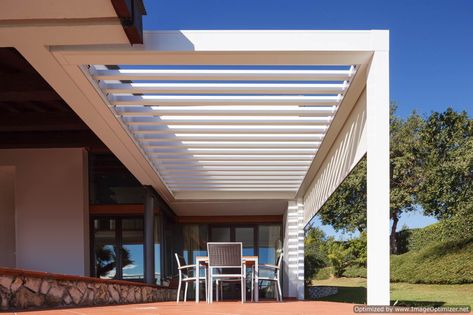 Pergola Metal, Pergola Roof, Pergola Diy, Pergola Curtains, Louvered Pergola, Home Decor Catalogs, Retractable Pergola, Patio Pergola, Metal Pergola