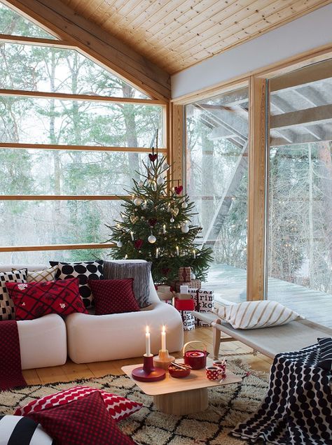 mylifestylenews: MARIMEKKO Winter 2017 Home Collections Finnish Design, Nordic Christmas, Side And End Tables, Scandinavian Christmas, Inspirational Images, Winter House, Rustic Christmas, Holiday Collection, Scandinavian Style