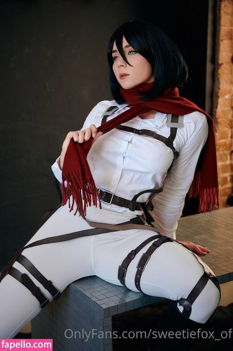 Sweetie Fox es Mikasa Sweetie Fox, Mikasa Cosplay, Fox Girl, Female Anatomy, Anime Warrior, Warrior Girl, Anime Dragon Ball, Cosplay Anime, Attack On Titan