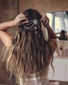 10 peinados boho chic para todos los días - Mujer de 10 Crown Hairstyle, Bohemian Schick, Boho Chic Bride, Hairstyle Long, Flowers Crown, Boho Headpiece, Boho Wedding Hair, Floral Crowns, Bridal Hair Jewelry