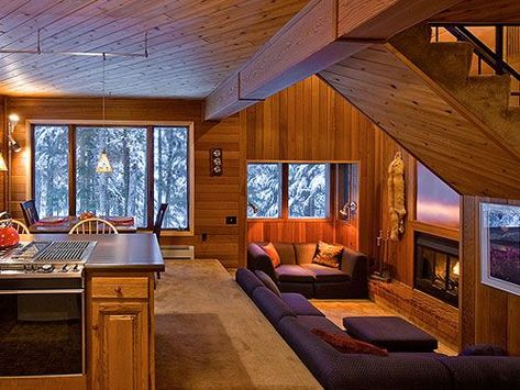 Sunken Living Room Cabin, Cozy Sunken Living Room, Living Room Pit, Sunk In Living Room, Sunken Room, Conversation Pit, Dream Cabin, Sunken Living Room, Ski Chalet