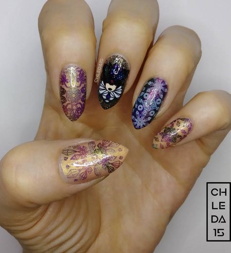 Thumb, index & pinky w/ tan w/ gold shimmer base w/ multi-color stamp images of jewel patterns. Ring w/ sponged dark pink, dark green, blue & purple (all sparkle bases) w/ white stamped image of jewel pattern. Middle w/ brown sparkle base w/ reverse stamped image of a jewel queen to complete. Nail Polish/ Products: Color Club 1023 “Safari Sunset”, Ruby Kisses RNPN04 “French White”, HDP102 “Rarest Eyes” & HDP103 “Chemise Night”, Models Own NP177 “Amethyst” & Bundle Monster BM-XL485 - May 2018 Safari Sunset, Rare Eyes, Dark Green Blue, Model Nails, Color Club, Green Blue Purple, Nails Desing, Pink Dark, Gold Shimmer