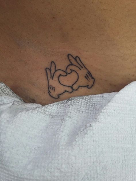 Mickey Mouse throwing up hang signs! Mickey Mouse Matching Tattoos, Minimalist Mickey Tattoo, Simple Mickey Mouse Tattoo, Hidden Mickey Tattoo Ideas, Simple Mickey Tattoo, Mickey Mouse Outline Tattoo, Mickey Outline Tattoo, Mickey Mouse Tattoo For Men, Lil Tatoos