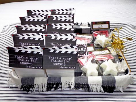 Alex’s 11th Movie Birthday Party https://www.simonemadeit.com/movie-birthday-party-alexs-11th-birthday/ Movie Party Favors Gift Bags, Movie Birthday Party Theme, Movie Birthday Party Favors, Musical Decorations, Movie Night Party Favors, Printable Topper, Birthday Party Theme Ideas, Annie Musical, Movie Theme Birthday Party