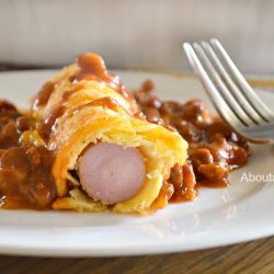 4-Ingredient Chili Dog Casserole - About a Mom Chilli Dog Casserole, Chili Dog Casserole, Foil Recipes, Dinners Casseroles, Bbq Chicken Pasta, Dogs Recipes, Hot Dogs Recipes, Chili Dog, Chili Cheese Dogs