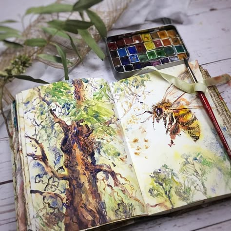 Sara Corren | Painting swarming bees in my art journal...#protectthebees🐝 . . . . Materials used are the handmade watercolours of @artsbymcm. Cristina’s … | Instagram Art Themes Ideas, Journal Painting, Watercolor Art Journal, Nature Journaling, Nature Inspired Art, Instagram Painting, Watercolor Journal, Sketch Books, Watercolor Sketchbook