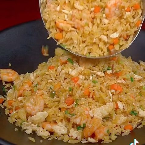 Arroz Frito, Tasty Videos, Healthy Dinner Recipes Chicken, Fried Rice Recipe, Dinner Recipes Crockpot, Meals For Two, Find Recipes, Rice Recipes, Fried Rice