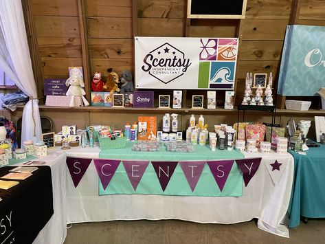 Scentsy Craft Show Displays, Scentsy Event Display Vendor Booth, Scentsy Pop Up Shop, Scentsy Booth Display Ideas, Scentsy Display Ideas, Scentsy Vendor Display Ideas, Scentsy Table Display, Diy Scentsy, Scentsy Booth