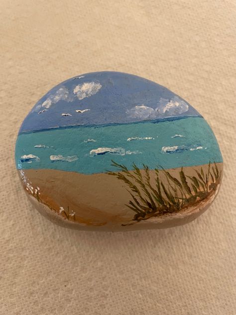 Shotgun Shell Crafts, Beach Scene Painting, Drawing Pictures, Mandala Painted Rocks, Happy Stones, Shell Crafts Diy, Painted Rocks Craft, Beach Ideas, Beach Rocks