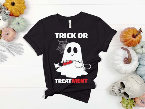 Healthcare Halloween Shirts, Medical Halloween Shirts, Funny Halloween Shirt Ideas, Halloween Costumes For Nurses At Work, Funny Halloween Shirts For Women, Halloween Nurse Shirt, Halloween Themes For Work, Picc Nurse, Nurse Halloween Shirt