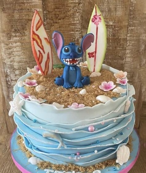 2 Layered Cake, Stitch Party, Stitch Cake, Cake Kids, Decor Cake, Disney Pixar Movies, Layered Cake, Lilo Stitch, Stitch 2