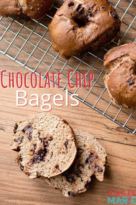 Sweet Bagel Recipe, Chocolate Chip Bagel Recipe, Chocolate Chip Bagel, Chocolate Chip Bagels, Healthy Bagel, Bagel Recipe Easy, Bagel Bites, Homemade Chocolate Chips, Bakers Gonna Bake