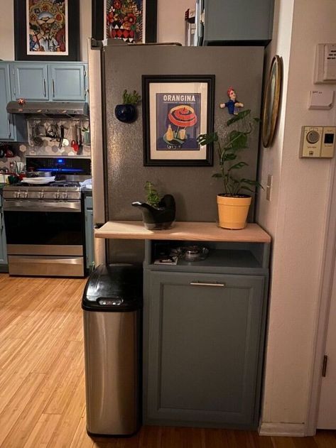 Recycling Area In Home, Old Apartment Kitchen Decor, Diy Kitchen Trash Can, Extra Counter Space In Kitchen, No Counter Space Kitchen, Top Of Fridge Storage Ideas, Tiny Kitchen Organization, Starter Apartment, Frumpy To Fabulous