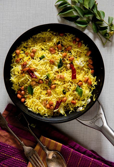 Lemon Rice Recipe, Indian Rice Recipes, Quick Lunch Recipes, Indian Rice, Pantry Ingredients, Lemon Rice, Leftover Rice, Rice Dish, Indian Breakfast