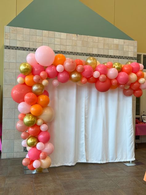 21st Bday Color Schemes, Hot Pink And Gold Party Decorations, Orange Pink And Gold Party, Pink And Orange Themed Party, Balloon Arch Colorful, Orange And Pink Decor Party, Pink Orange Gold Party, Pink Orange Blue Birthday Party, Balloon Arch Color Scheme