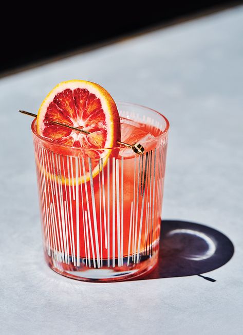 Italian Spritz, Spritz Drink, Lucky Peach, Spritz Recipe, Spritz Cocktail, Orange Wheels, Punch Drinks, Blood Orange Juice, Cocktail Photography