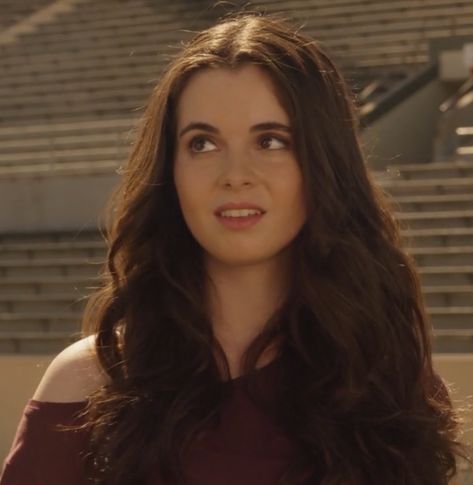 Switched At Birth Bay, Bay Kennish, Darling Magazine, Vanessa Marano, Switched At Birth, Female Character Inspiration, Abc Family, Famous Artists, American Actors