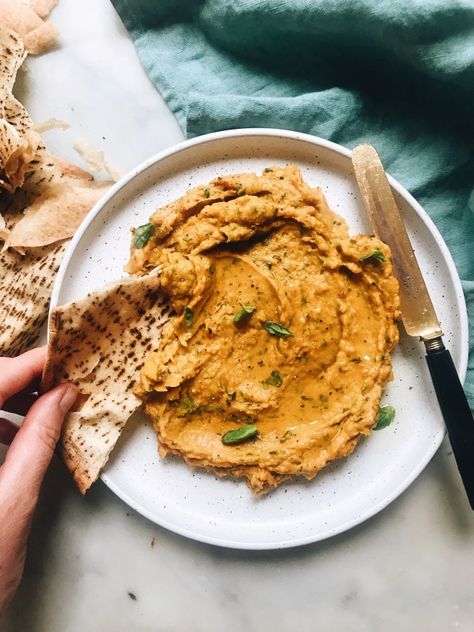 Pumpkin, Goats Cheese and Basil Dip | The Healthy Hunter Pumpkin Goat Cheese, Basil Dip, Pumpkin Puree Recipes, Goat Cheese Dip, Goats Cheese, Sweet Pumpkin, Roast Pumpkin, Leftovers Recipes, Delicious Pumpkin