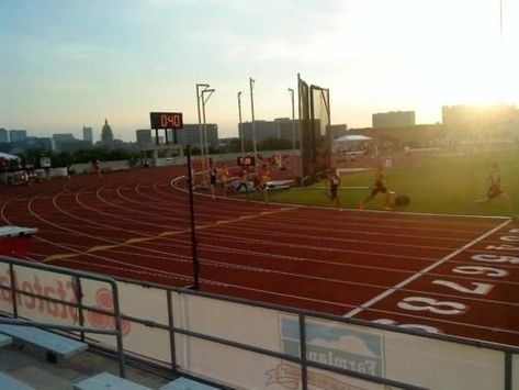 track and field + football court Athlete Aesthetic, Track Season, America Aesthetic, Runner Aesthetic, Sing Street, Track Runners, Athletics Track, Field Wallpaper, Track And Field Athlete