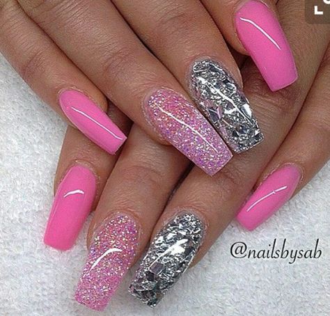 Fly Nails, Nail Pics, Almond Nail Art, Colorful Nails, Almond Nail, Toes Designs, Nail Nail, Pink Acrylic Nails, Art Summer