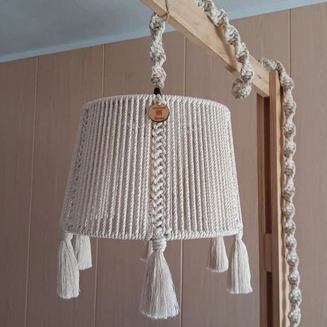 Macrame Lampshade, Diy Hanging Light Fixtures, Easy Macrame Lamp Shade Tutorial, Macrame Light Shade Diy, Macrame Shade Lamp, Macrame Wall Hanging Ideas, Diy Hanging Light, Small Macrame Lamp Shade, Macrame Rug