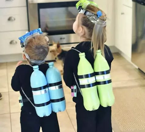 Cheap Halloween Costumes, Diy Costumes Kids, Diy Halloween Costumes For Kids, Homemade Halloween Costumes, Cheap Halloween, Diy Halloween Costume, Last Minute Halloween Costumes, Couples Halloween, Homemade Halloween